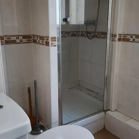 Calme Et Proche Tour Eiffel 公寓 *